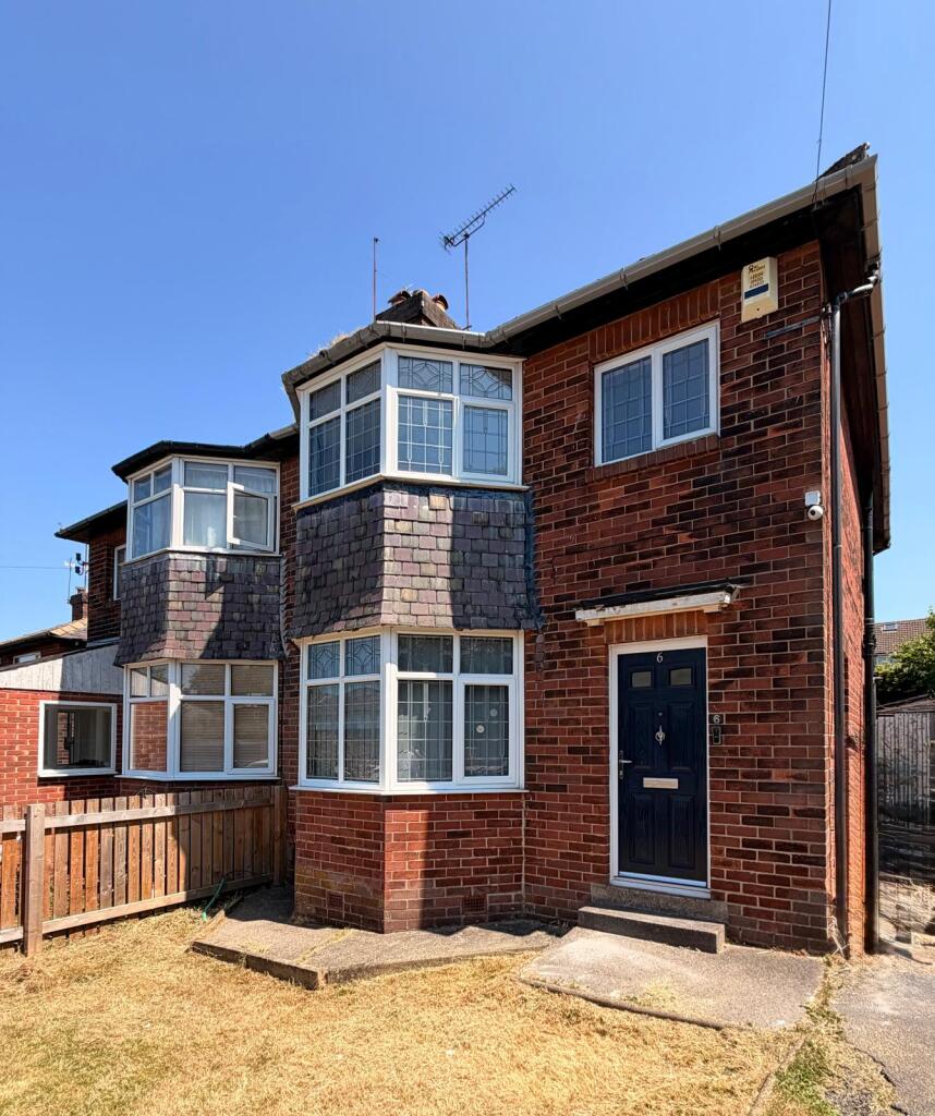 Main image of property: Hawks Nest Gardens East, Alwoodley, Leeds