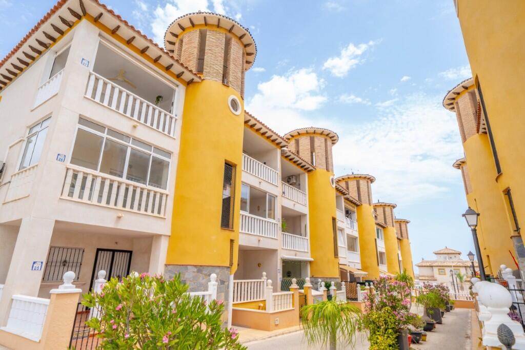Main image of property: La Marina Del Pinet, Alicante, Valencia