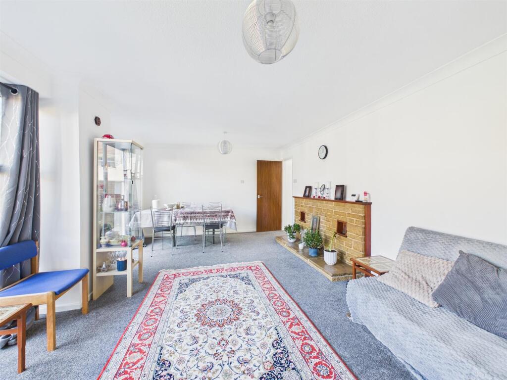 House in Lancaster, Heaton-with-Oxcliffe - View 4