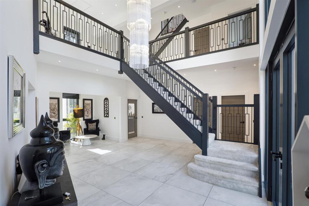 House in Glasgow - View 2