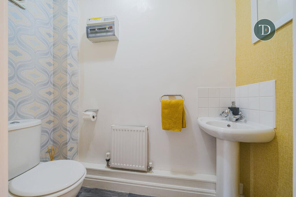 House in Chester, Ellesmere Port - View 5