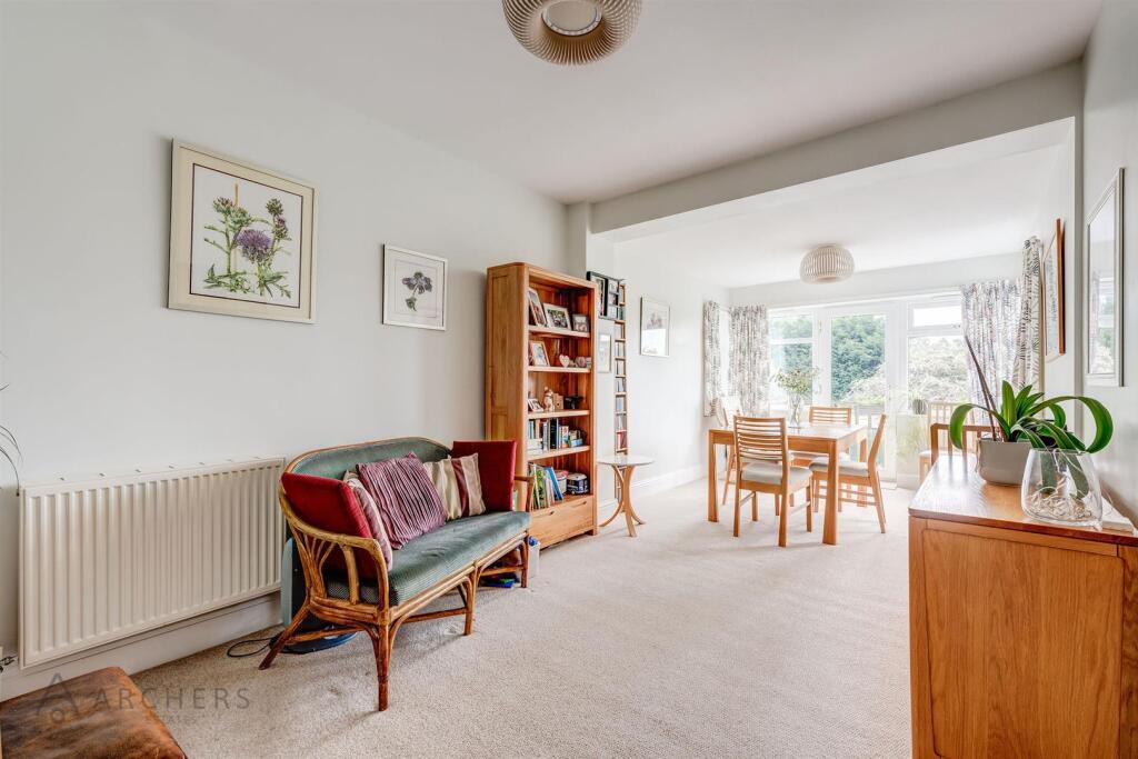 Cairns Road, Crosspool, Sheffield photo 3