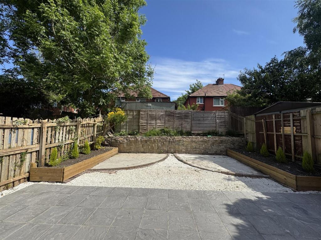 Leech Avenue, Ashton-Under-Lyne photo 4