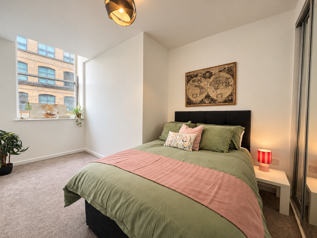 Apartment in Bradford - View 3