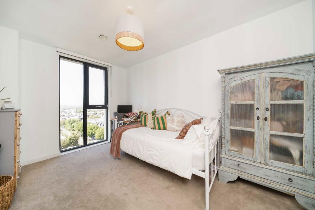 Apartment in London - More