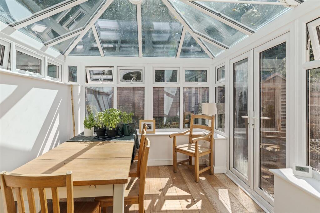 House in Brighton - View 5