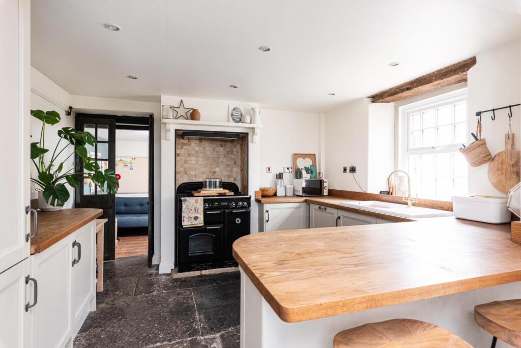 House in Bath - View 4