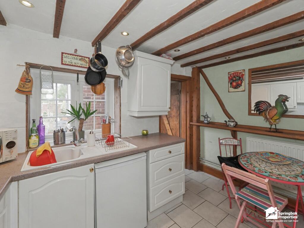 House in Canterbury, Sturry - More