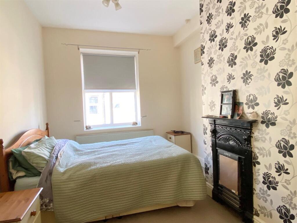 2-bed terraced on Industrial Street, Brighouse, £96,000
