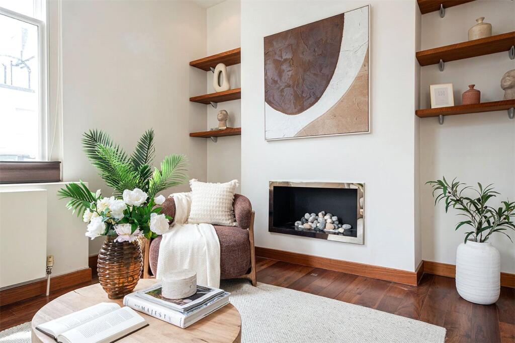 Apartment in London - View 2