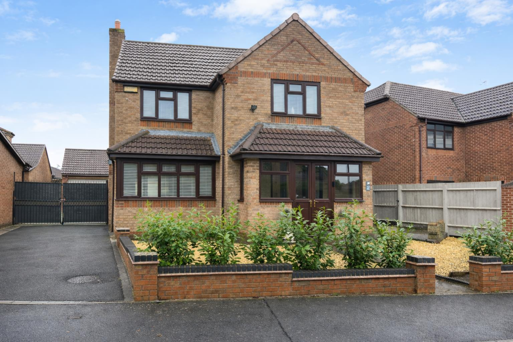 Main image of property: Quarndon Heights, Allestree, Derby
