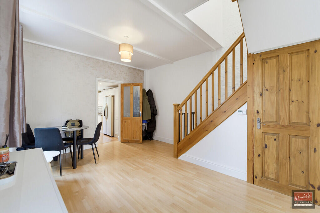 House in Spelthorne, Surrey - View 5