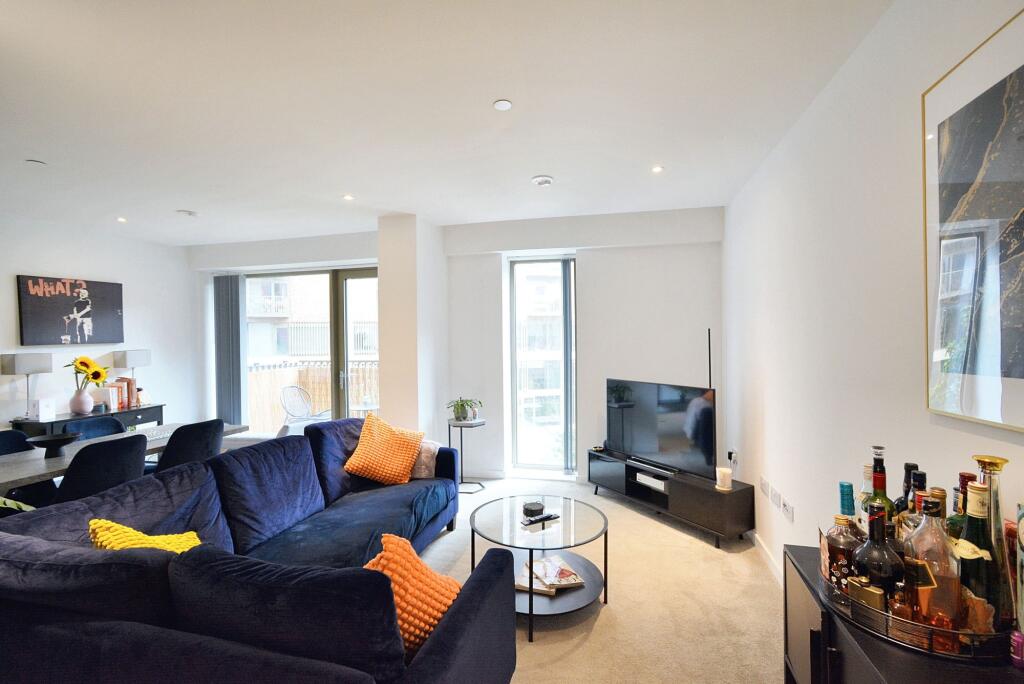 2-bed apartment on Hulme Street, Salford, M5, £270,000
