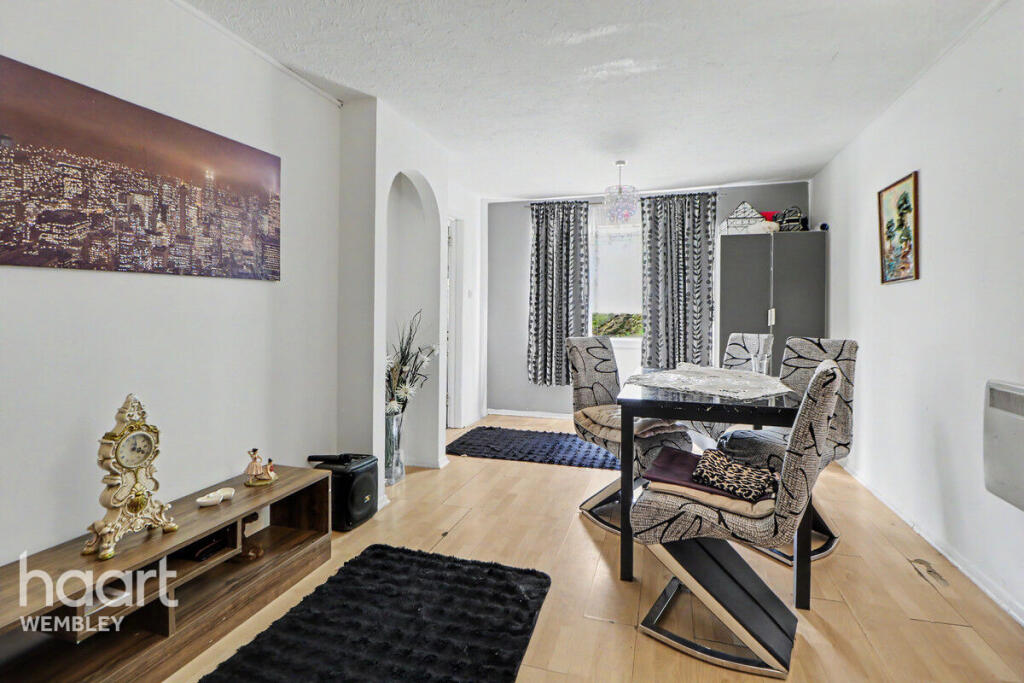 Main image of property: Harp Island Close, London