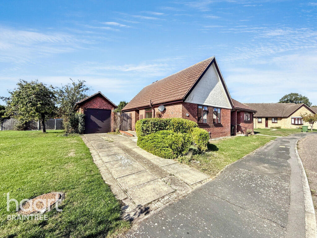 2-bed house on Thames Close, Braintree, £170,000