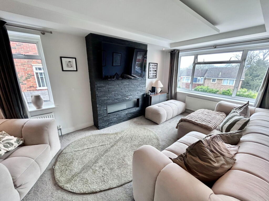 Barleycorn Drive, Rainham photo 3
