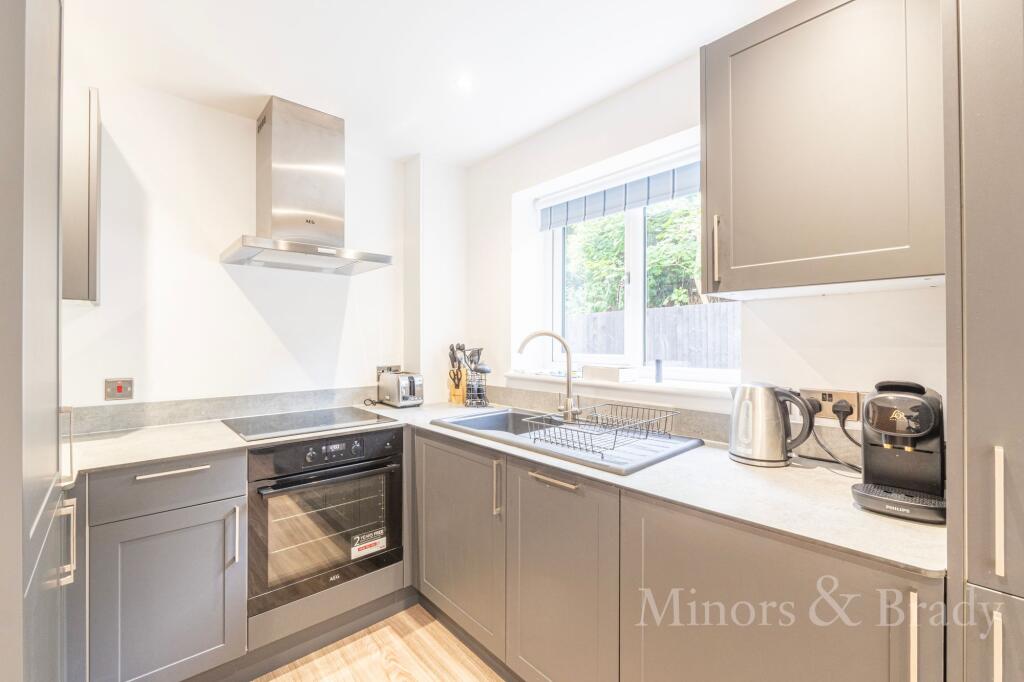 Apartment in Norwich - View 3