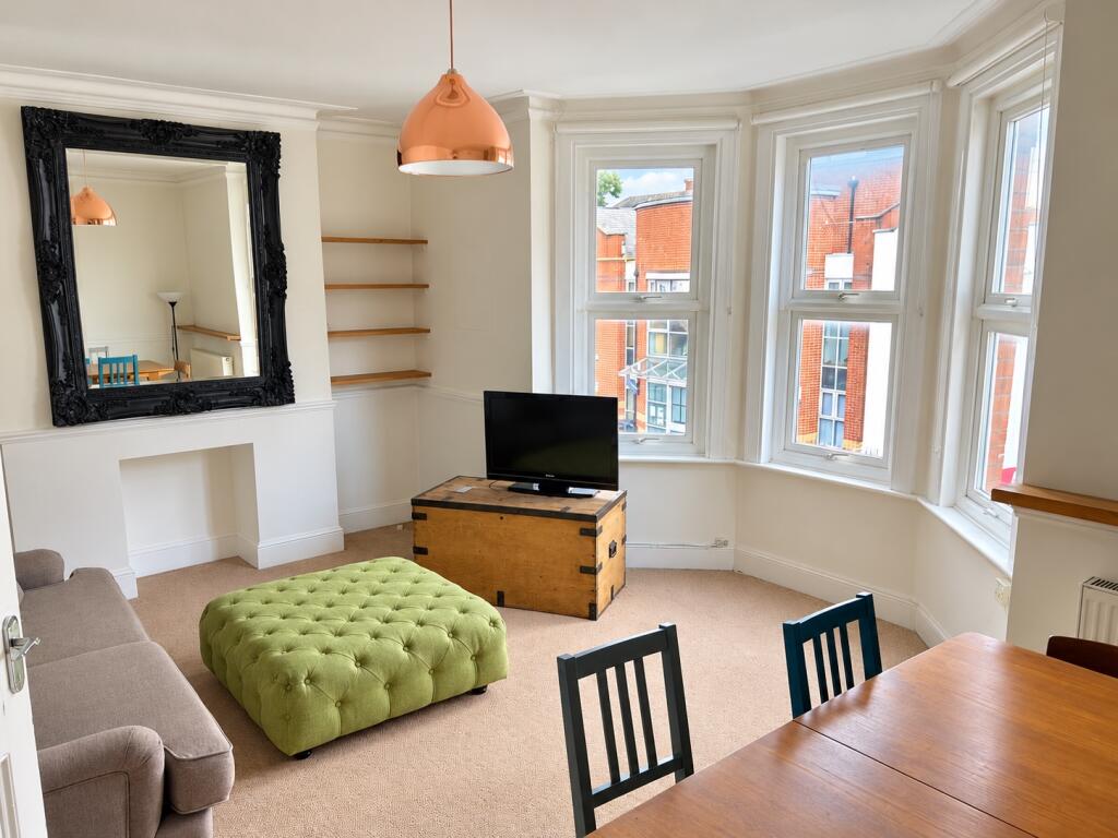Apartment in London, Myatt's Fields, Loughborough Junction - View 2