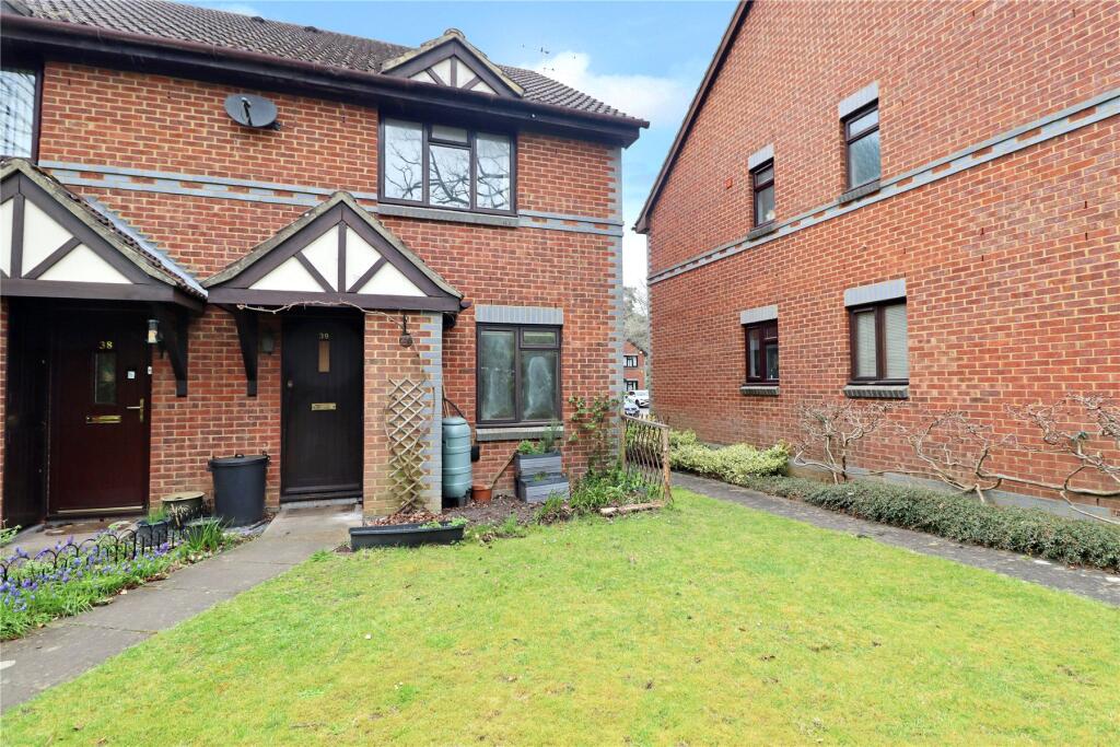 Main image of property: Templecombe Mews, Oriental Road, Woking, Surrey, GU22