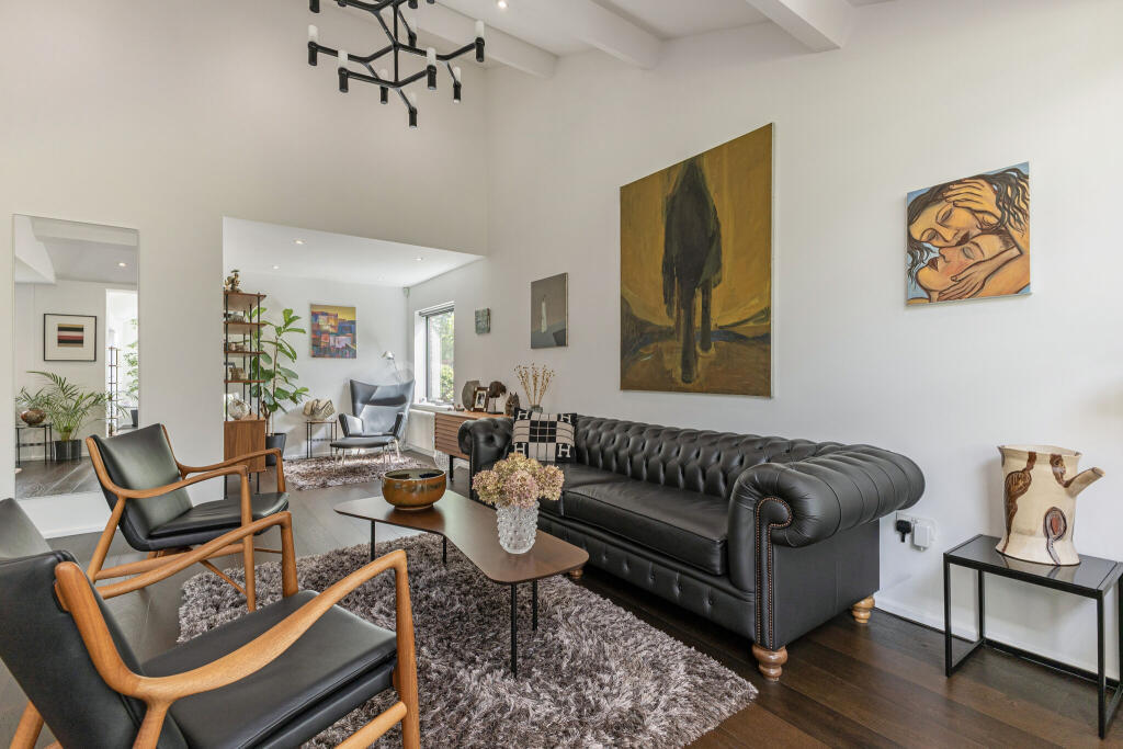 House in Harpenden, West Common - View 4