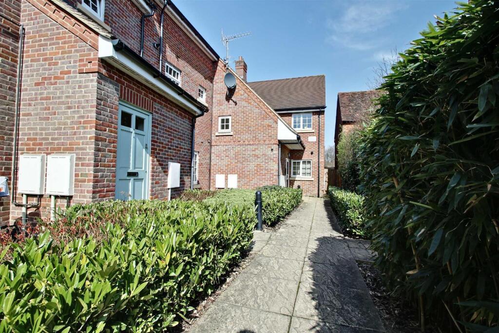 Main image of property: Boxmoor