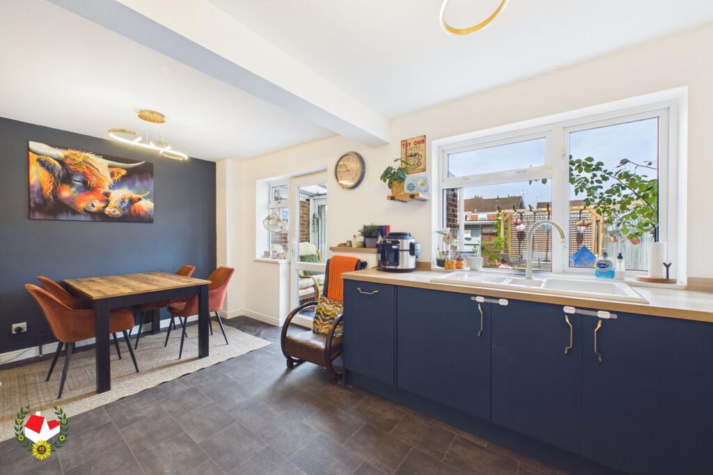 House in Gloucester, Robinswood - More