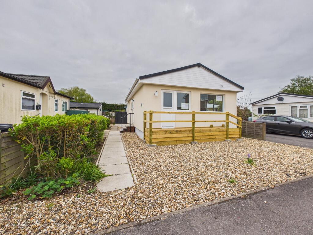 Main image of property: SherfieldonLoddon, Hook, RG27