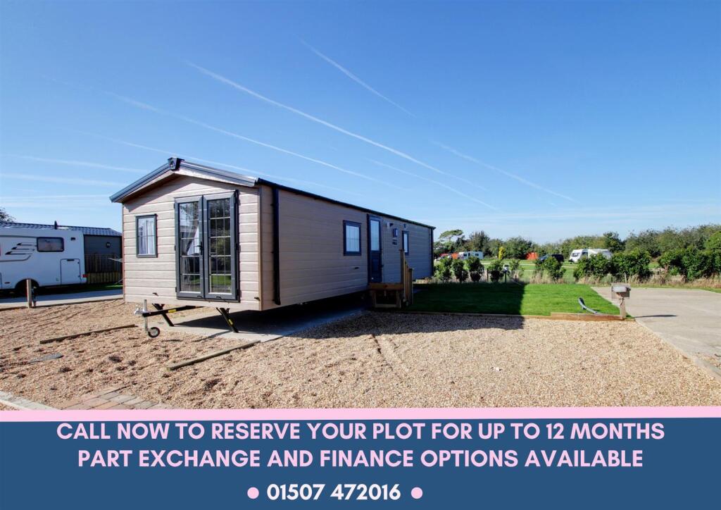 2-bed caravan on Coots Lane, Mumby, Mumby, £59,950