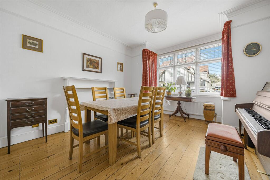 House in Kingston upon Thames - View 4
