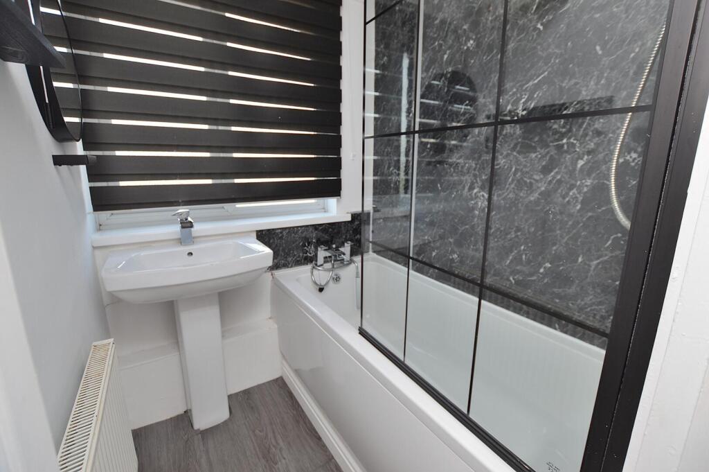 House in East Lindsey, Tattershall - More