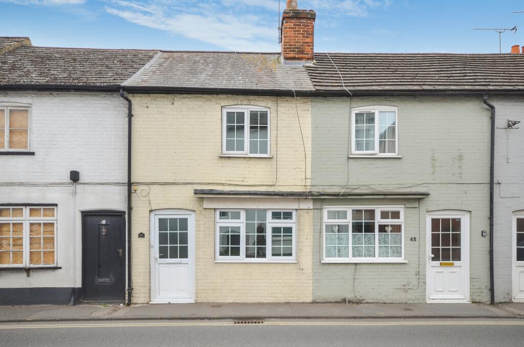 Main image of property: East Street, Farnham, Surrey, GU9
