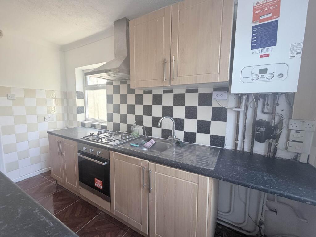 House in Willenhall, Old Heath - View 5