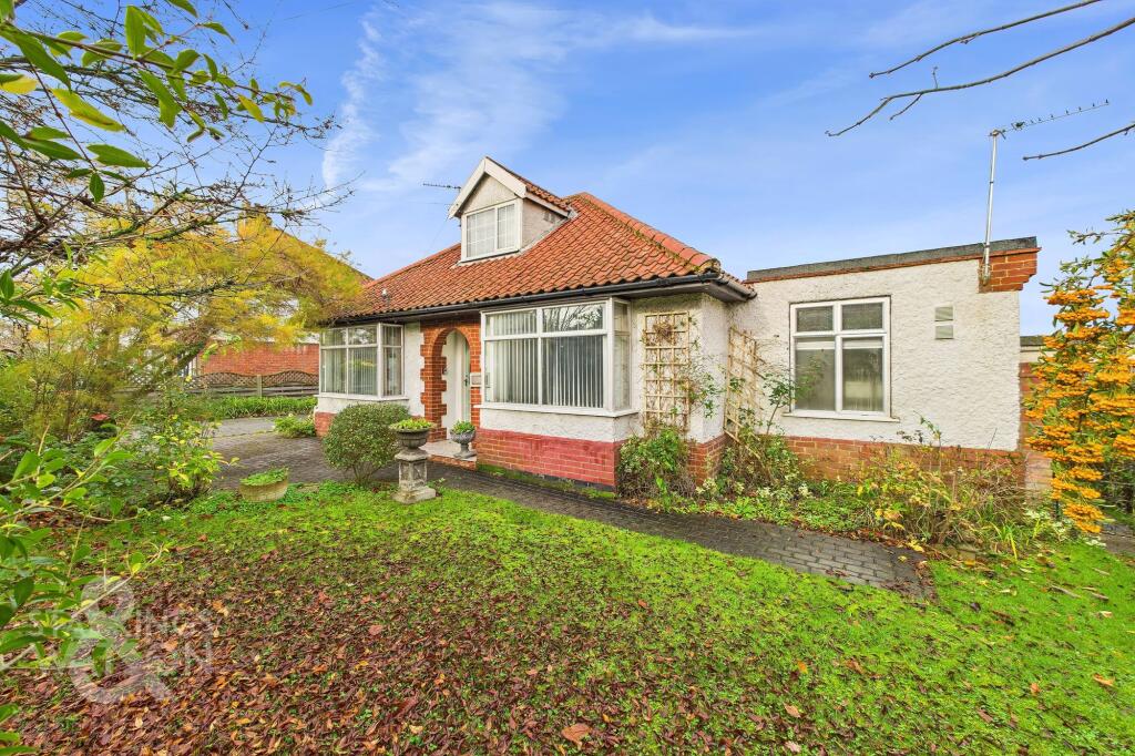 3-bed bungalow on Norwich Road, Wymondham, £300,000