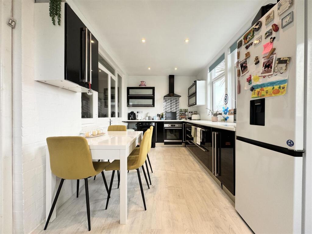 House in Newquay, Cornwall - More