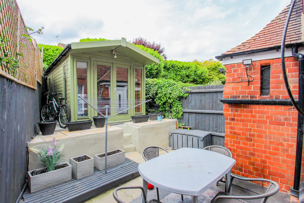 House in Irthlingborough, Crow Hill - View 3