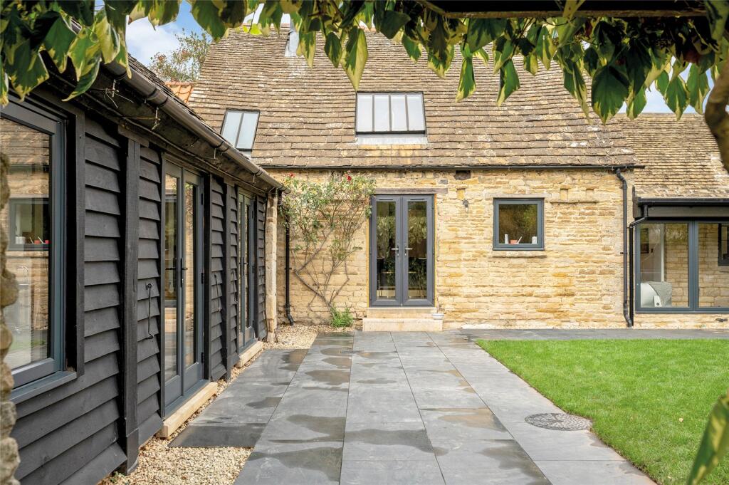 Main image of property: Middle Farm, Southorpe