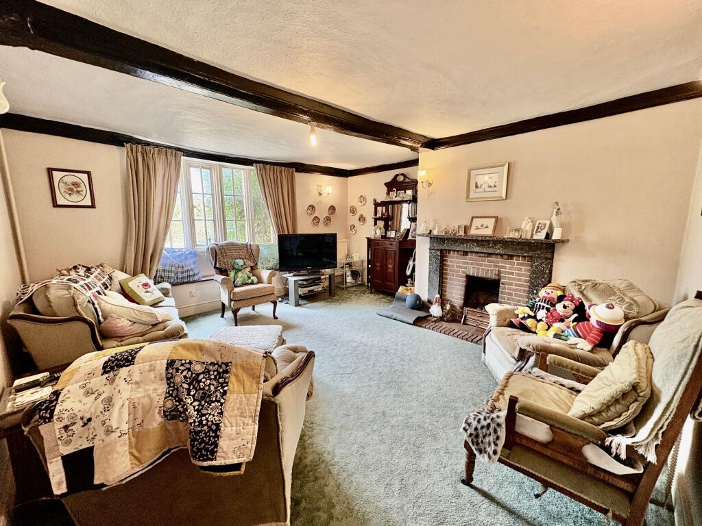 House in Gayton, West Northamptonshire - View 4