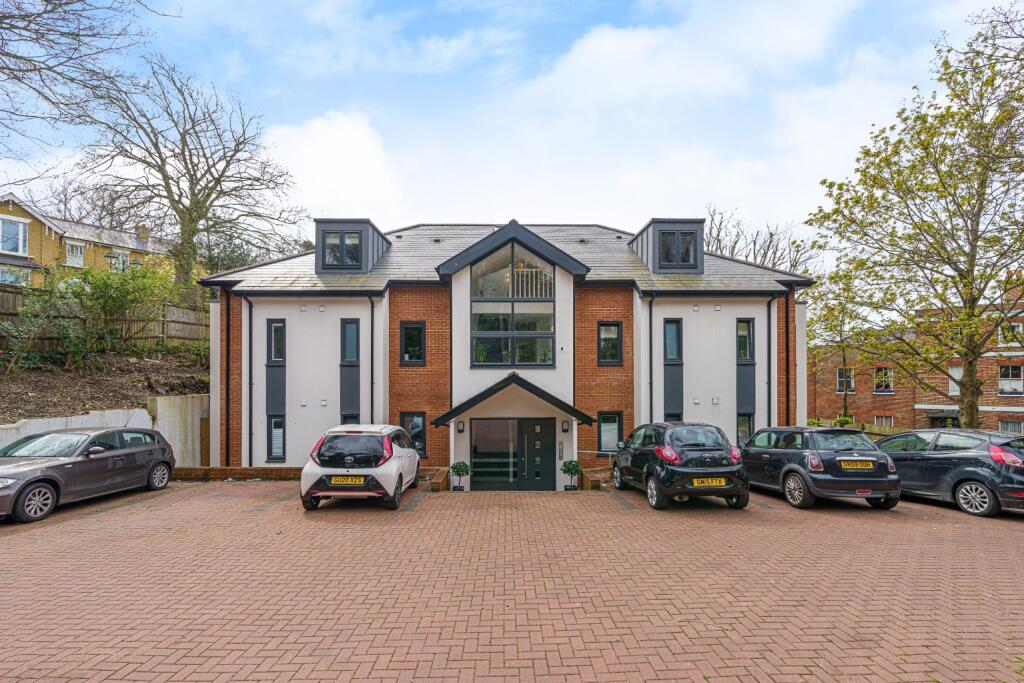 Main image of property: Beckenham Lane, Shortlands, Bromley, BR2