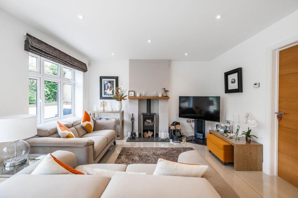 Fellside Lodge, 37a Bingham Avenue, Lilliput, Poole BH14 8ND photo 2