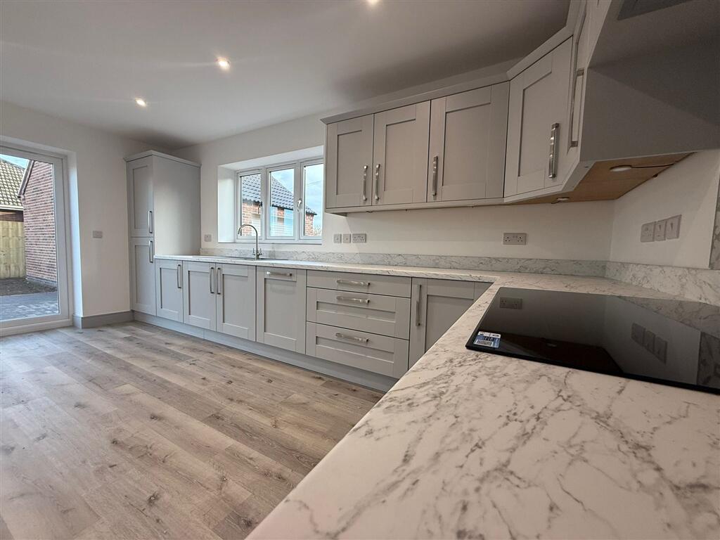 House in King's Lynn and West Norfolk, Walsoken - More