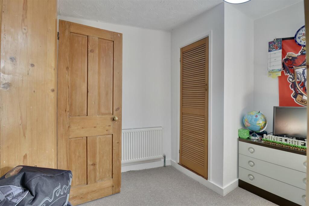 House in Gosport, Alverstoke - View 4