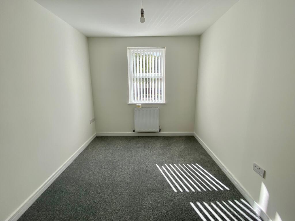St. Nicholas Avenue, Gosport - More
