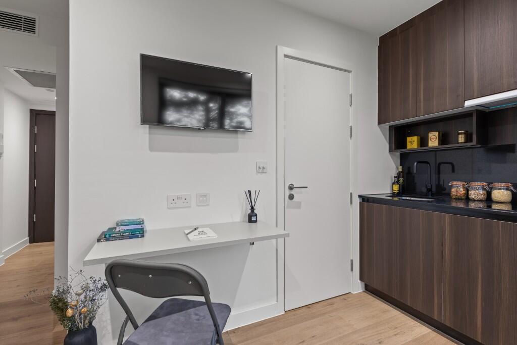 Studio flat for rent