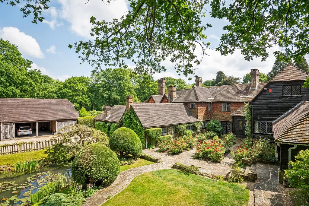 Rowhook Farm, Rowhook, Horsham, West Sussex, RH12 3PY - View 4