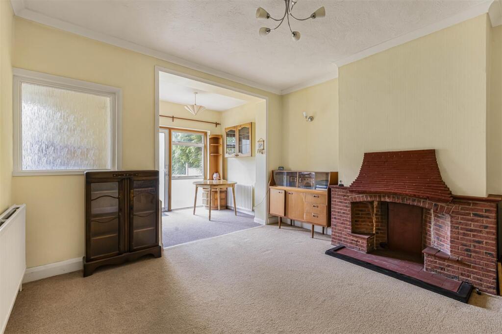 House in Sidcup, Halfway Street, Longlands - View 3