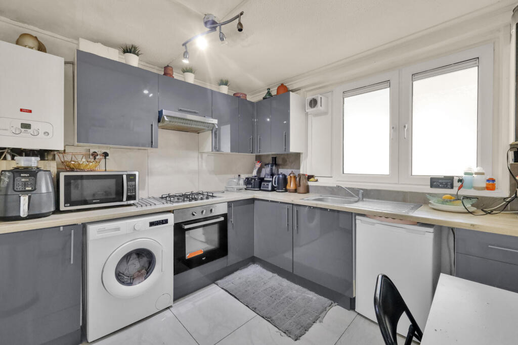 Apartment in London - View 3