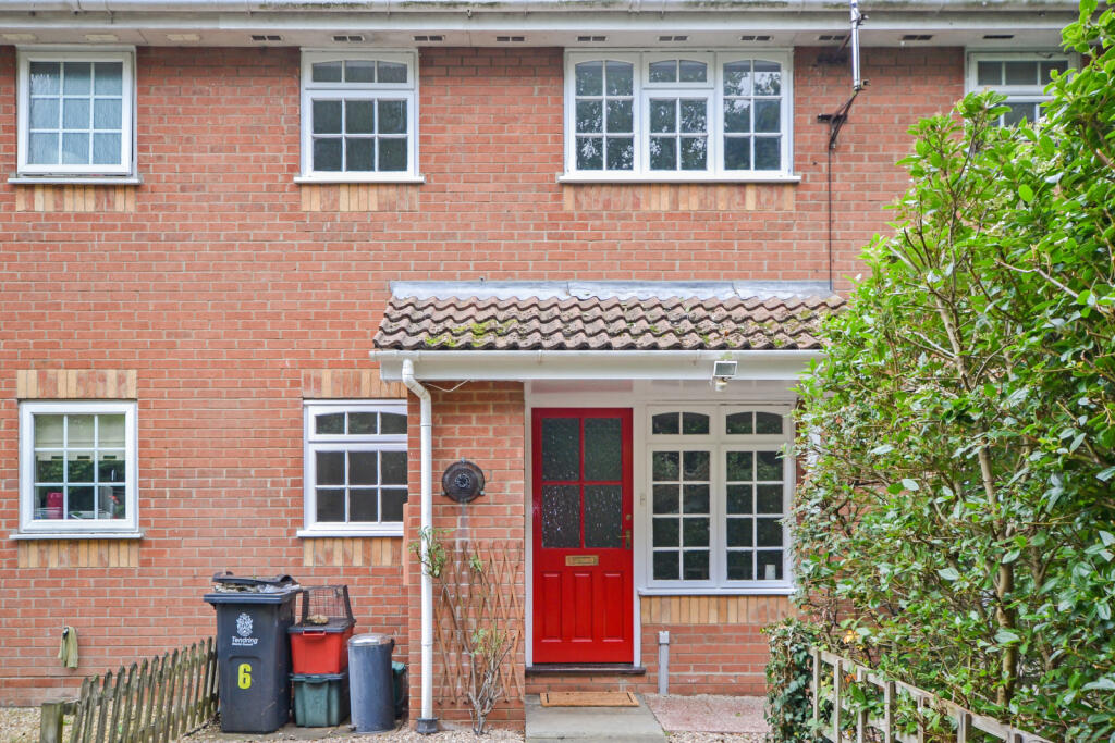 Main image of property: Rookwood Close, Clacton-on-Sea, Essex, CO15