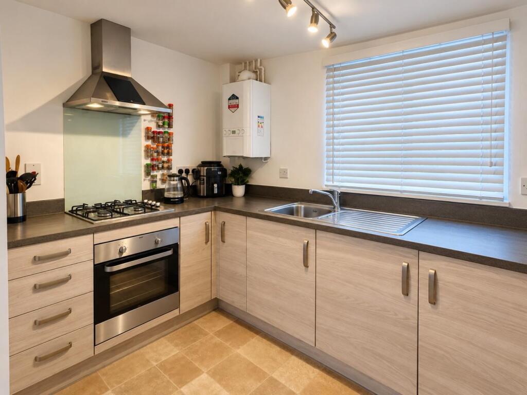 Apartment in Northampton - View 4