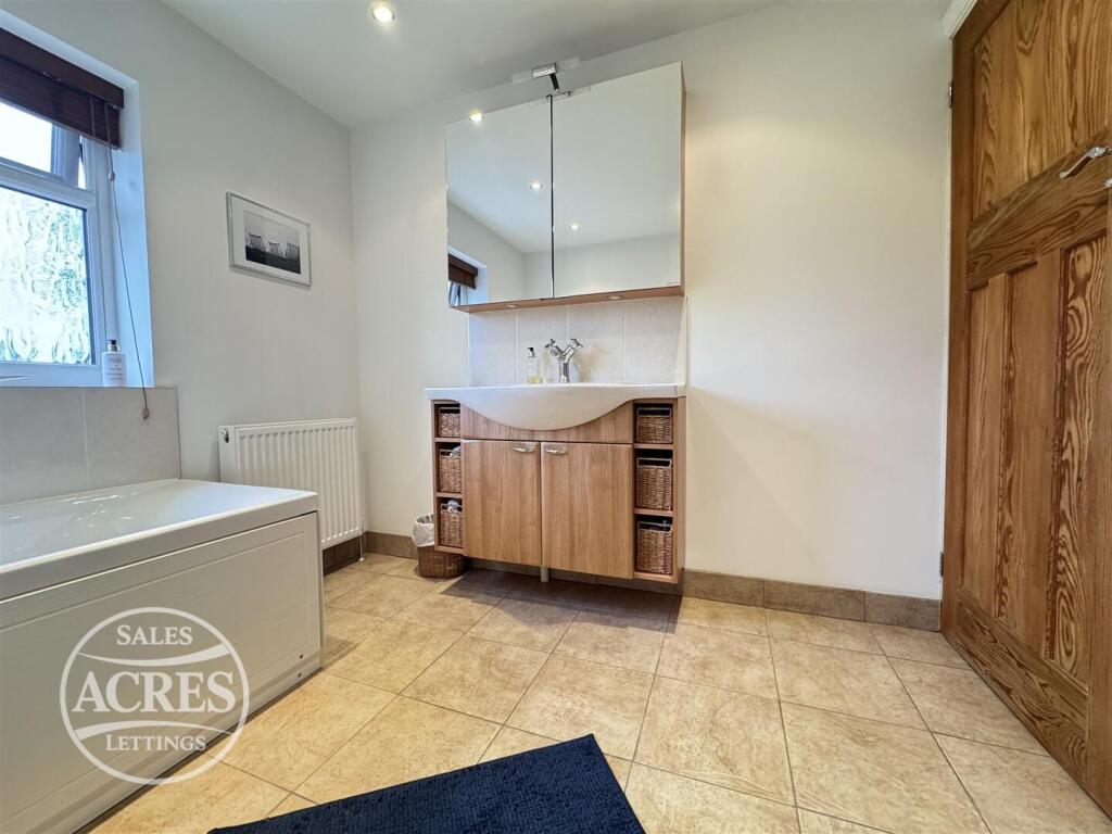 Additional image 21 of Yateley Crescent, Great Barr, Birmingham