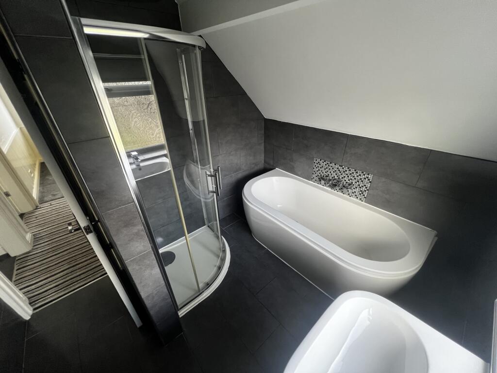House in Dudley, West Midlands - View 4
